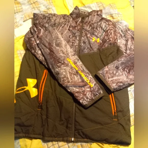 Under Armour Coat - Picture 1 of 14